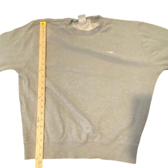 Nike Gray Embroidered Swoosh Crewneck Sweatshirt Pullover Unisex Size M - Picture 7 of 7